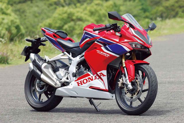 画像10: 【投票してね】4台の足つき性とライポジを比較! あなたが好きな250ccスポーツバイクはどれ? カワサキNinja250・ヤマハYZF-R25・スズキGSX250R・ホンダCBR250RR