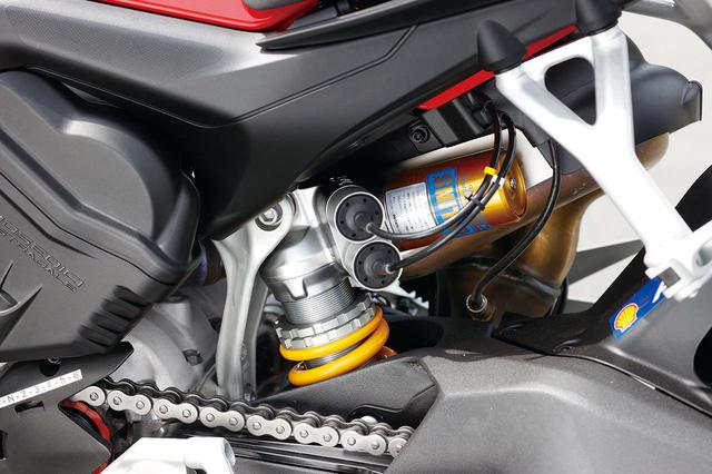 画像: 今回の試乗車、Sは上級グレードで、オーリンズ製の電子制御サス・DES EVOを採用。高い路面追従性でしなやかな乗り味も実現。
