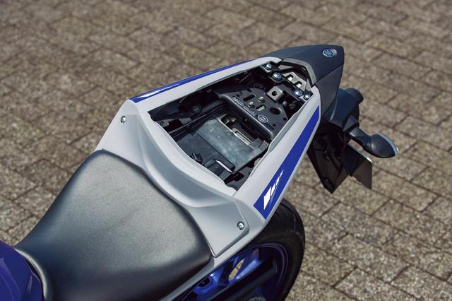 画像5: タンデム性能と荷物の積載性を徹底比較! カワサキNinja250・ヤマハYZF-R25・スズキGSX250R・ホンダCBR250RR