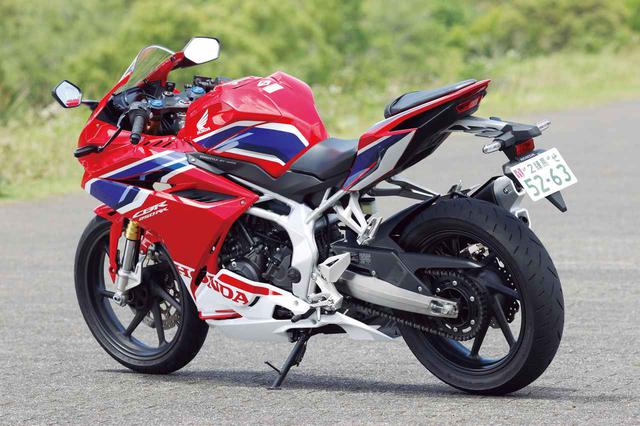 画像11: 【投票してね】4台の足つき性とライポジを比較! あなたが好きな250ccスポーツバイクはどれ? カワサキNinja250・ヤマハYZF-R25・スズキGSX250R・ホンダCBR250RR