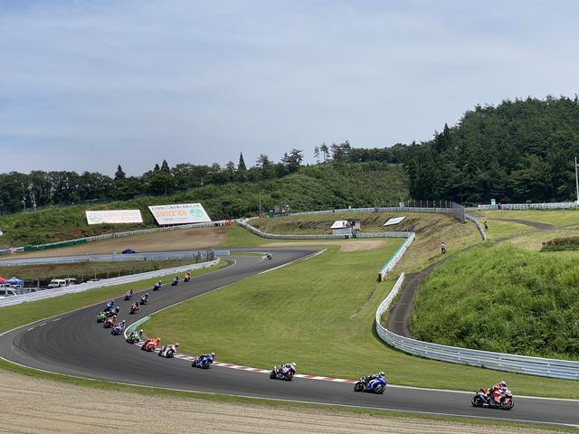 画像: 3コーナー近くで撮った写真。