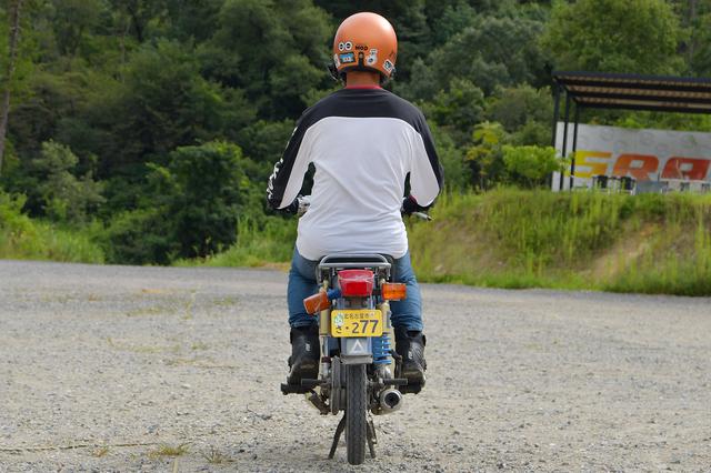 画像2: 足裏感覚が超大事! 国際A級ライダーにスーパーカブでオフロード走行するコツを教えてもらった。ライテク・オフロード後編〈若林浩志のスーパー・カブカブ・ダイアリーズ Vol.34〉