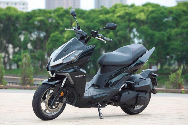 画像: SYM DRG BT 総排気量:158cc エンジン形式:水冷4ストSOHC2バルブ単気筒 メーカー希望小売価格:税込44万9900円
