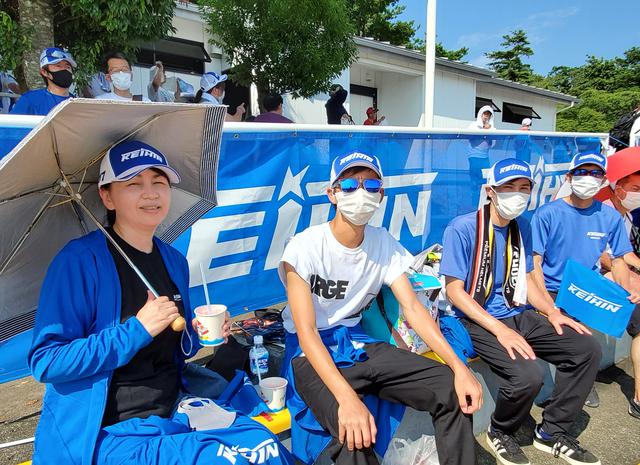 画像: 「優勝目指してがんばれ!」