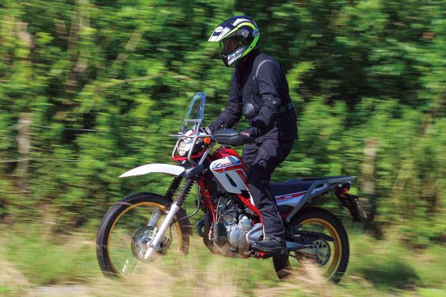 画像: YAMAHA TOURING SEROW エンジン形式:空冷4ストSOHC2バルブ単気筒/249cc シート高:830mm 車両重量:セローファイナルエディションの車両重量は133kg タイヤサイズ(前・後):2.75-21 45P・120/80-18M/C 62P 最低地上高:285mm メーカー希望小売価格:税込64万4600円