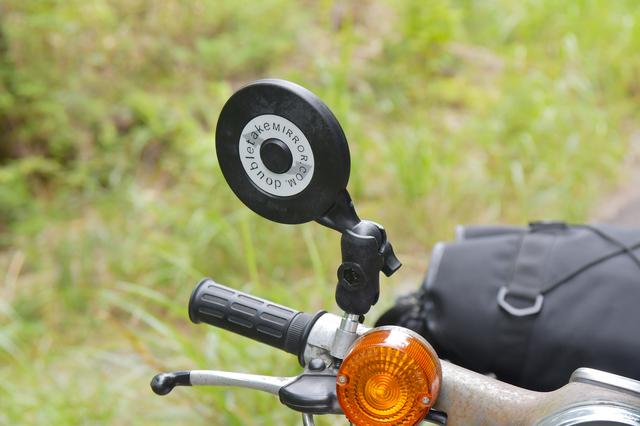 画像: 車載のときに衝動買いしたダブルテイクのスクランブラーミラー、なんだけどアームを手元にあったショートにしてみました。