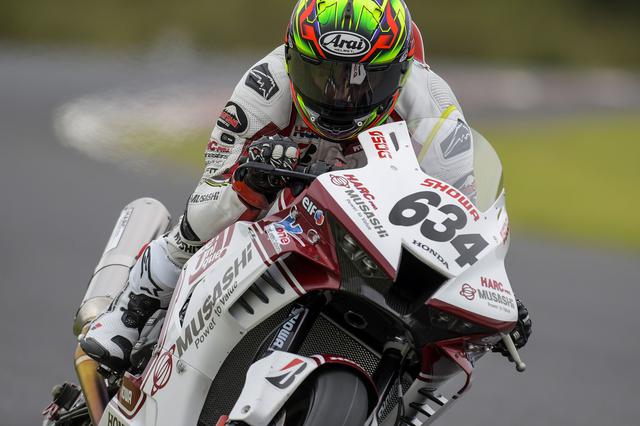 画像: テスト不足のブランニューマシンで超熟成マシンR1に迫る水野