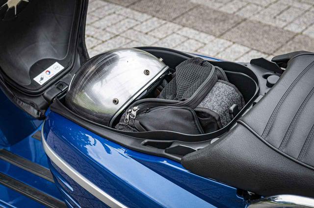 画像4: 【お値打ち車両の選び方】原付二種&軽二輪スクーターをお探しなら、オシャレなのに便利な「プジョー・ジャンゴ スポーツ」を選べば間違いナシ!《Webオートバイ特別限定車は9月30日まで!》