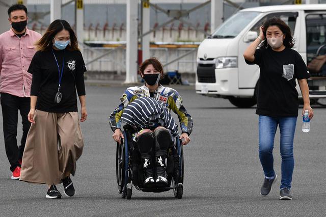 画像: 今回パラモトライダー体験走行会初の女性参加者となった川口さんは九州から日帰りで参加。前回の見学も日帰りでやってきたツワモノでもある。