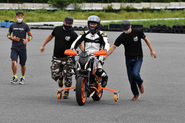 画像1: すでに毎月恒例となった、パラモトライダー体験走行会!?