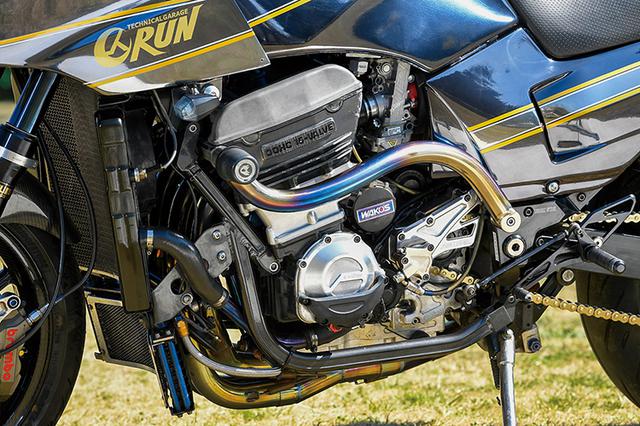 画像: 車両のベースはGPZ900RのA8。「自分仕様だけど自分しか満足できない車両ではダメ」(杉本さん)というコンセプトで仕立てられ、それを崩さずにリメイクを続けてきた。今回=25年目ではクランク&コンロッドを変更し、消耗品も一新しつつコンセプトをキープし続ける。