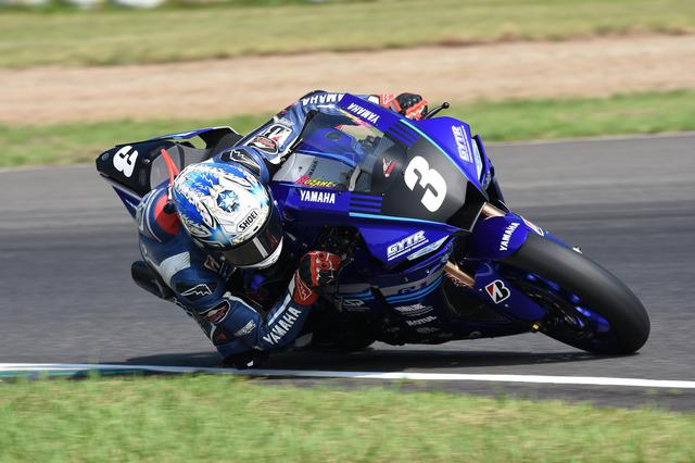 画像: ブンブン体を振ってコーナリングスピードを高めていくのが野左根スタイル WSBKに合ってる…のかな?