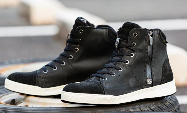 画像: ガエルネ「ボヤージャーCDG GORE-TEX」 カラー:ブラック、グレー 発売日:2020年10月13日 税抜価格:23,000円