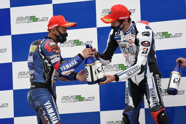 画像: 2020年オートポリス大会で 中須賀をリードしている時の赤旗提示で優勝 うーむ、完全勝利はもう少し先?