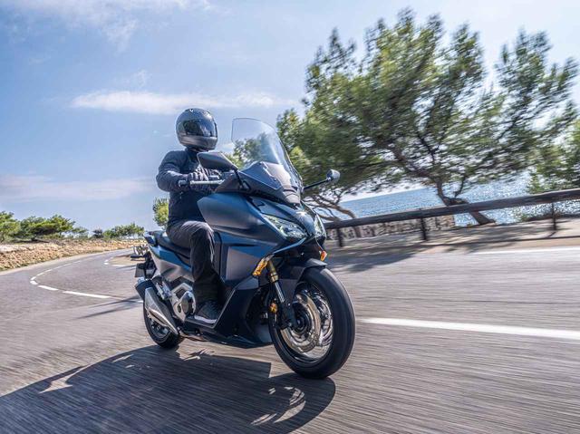 画像1: フォルツァらしいスポーティなGTマシンが誕生!ベースはX-ADV