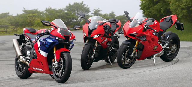 画像: (左)ホンダ「CBR1000RR-R FIREBLADE SP」 総排気量:999cc エンジン形式:水冷4ストDOHC4バルブ並列4気筒 最高出力:160kW(218PS)/14,500rpm 最大トルク:113N・m(11.5kgf・m)/12,500rpm 税込価格:278万3000円 (中央)BMW「S 1000 RR」 総排気量:999cc エンジン形式:水冷4ストDOHC4バルブV型4気筒 最高出力:152W(207PS)/13,500rpm 最大トルク:113N・m(11.5kgf・m)/11,000rpm 税込価格:231万3000円~283万4000円 (右)ドゥカティ「パニガーレ V4 S」 総排気量:1103cc エンジン形式:水冷4ストDOHC4バルブV型4気筒 最高出力:157.5kW(214PS)/13,000rpm 最大トルク:124N・m(12.6kgf・m)/10,000rpm 税込価格:344万2000円