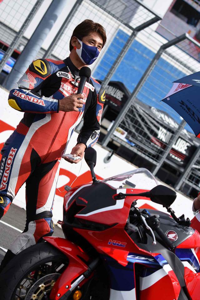 画像1: 事前にも、ちょっとCBR600RRに乗った伊藤さんの一言インプレ!