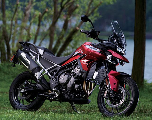 画像: TRIUMPH TIGER900GT Pro 総排気量:888cc エンジン型式:水冷4ストローク並列3気筒DOHC4バルブ メーカー希望小売価格:182万円(消費税10%込)