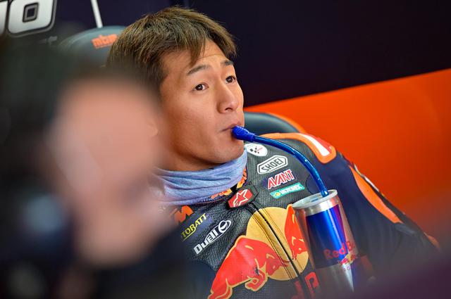 画像: ここへきて少しずつ調子が上がって来た鳥羽は、チーム移籍で2021年もMoto3参戦が決定