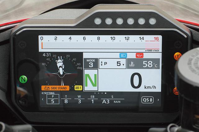 画像: 3種類のライディングモードを軸に、スイッチひとつで好みのセッティングを設定可能。SPは電子制御サスのセッティングも調整できる。