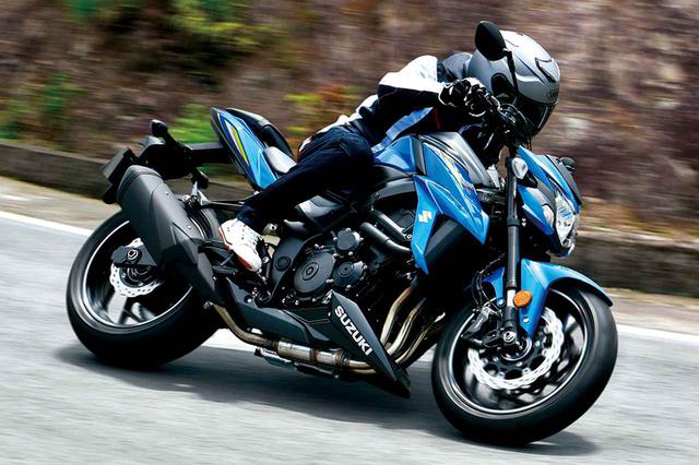 画像: ●水冷4ストDOHC4バルブ並列4気筒●749㏄●112PS/10500rpm●8.2㎏-m/9000rpm●820㎜●212㎏●16L●120/70ZR17・180/55ZR17