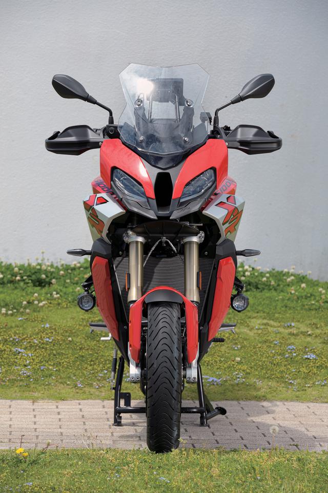 画像1: BMW「S 1000 XR」スーパースポーツとアドベンチャーの融合で生まれた唯一無二の乗り味【試乗インプレ・車両解説 2020】