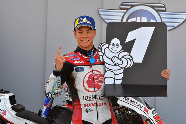 画像: ポールシッター記念撮影 MotoGP45レース目にして初めてのPPボード