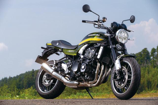 画像: Kawasaki Z900RS エンジン形式:水冷4ストDOHC4バルブ並列4気筒 総排気量:948cc 最高出力:111PS/8500rpm 最大トルク:10.0kgf・m/6500rpm シート高:800mm 車両重量:215kg 燃料タンク容量:17L タイヤサイズ(前・後):120/70ZR17・180/55ZR17 メーカー希望小売価格:135万3000円(消費税10%込)
