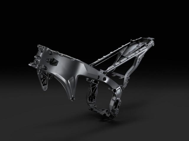 画像2: フルモデルチェンジを遂げた新型MT-09は画期的な機構が満載
