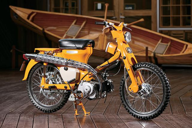 画像: 基本的には前年モデル同様だが、CTシリーズの象徴ともいえるヒートガードの目立つアップマフラーがこの年から初めて採用された。