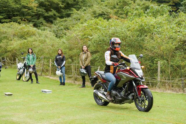画像: オートバイ女子部 2人目(大関さおり×NC750X)