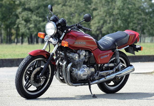 画像: HONDA CB750F 総排気量:748cc 発売年:1979年 当時の価格:53万8000円(1979年 CB750FZ)