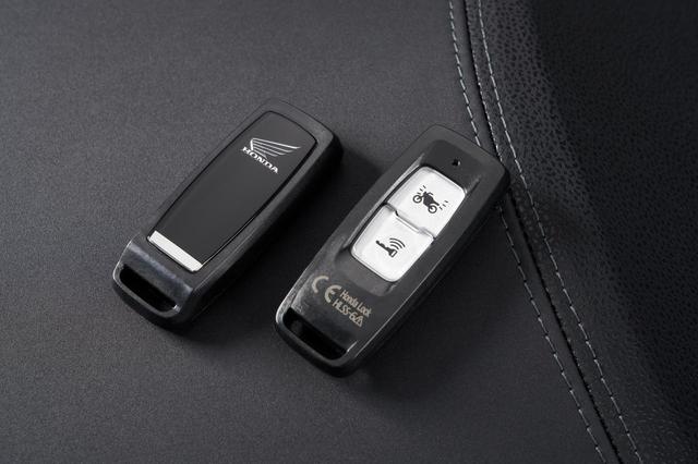 画像: 2019年に行われたマイナーチェンジにて採用となったHonda Selecteble Torque Control(HSTC)とスマートキーは、今回のモデルチェンジに於いても引き続き採用。