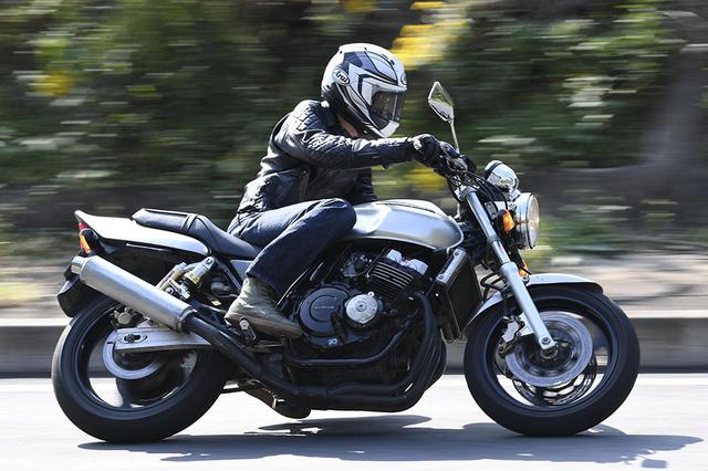 画像3: 特集はホンダ400cc4気筒!『ミスターバイクBG』2020年12月号は11月13日発売