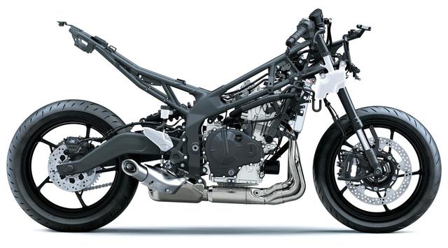 画像: 車体ディメンションはスーパーバイク世界選手権のチャンピオンマシン、ZX-10Rレーサーのものを参考にしており、スポーツポテンシャルの高さはお墨付き。