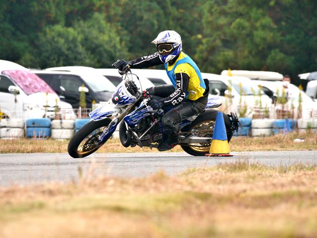 画像: ◆ B級1位 濱田 令選手&YZ250X 1分21秒164(全クラス総合5位 トップタイム比101.64%)