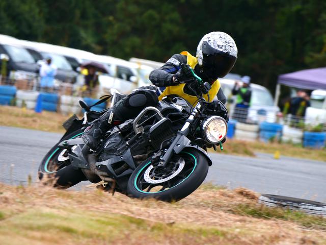 画像: ◆ NO級1位 滑雄之介選手&MT-25 1分30秒697(全クラス総合81位 トップタイム比113.58%)