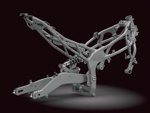 画像: トレリス構造のメインビームにピボットプレートを組み合わせるのはCBRと同じ。コストと性能のバランスに優れた方式だ。