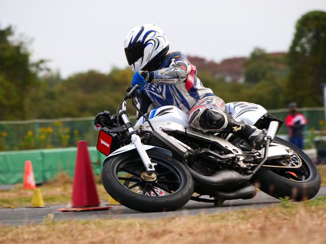 画像: ◆ A級1位 冨永 崇選手&NSR250R 1分19秒851(全クラス総合1位 トップタイム比100%)