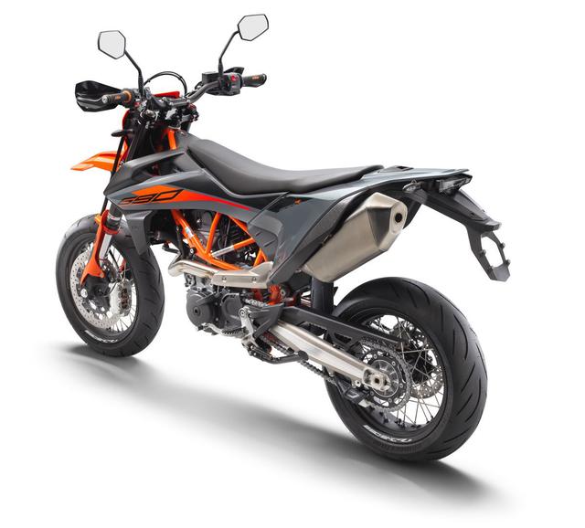 画像4: 高いポテンシャルを秘めたスーパーモタード KTM「690SMC R」