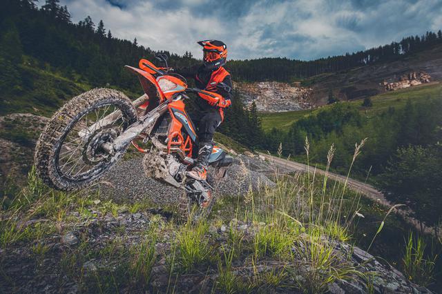 画像1: 熟成を重ねてきたストリートエンデューロマシン KTM「690エンデューロR」