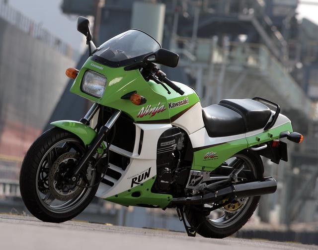 画像: KAWASAKI GPZ900R 総排気量:908㏄ 発売年月:1979年4月 輸出車