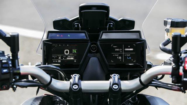 画像1: 電子制御デバイスも充実、メーターは大胆デザイン!
