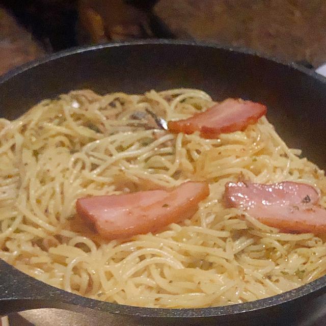 画像: あと、若林のお手製パスタ。味いまいちだった。すいません。