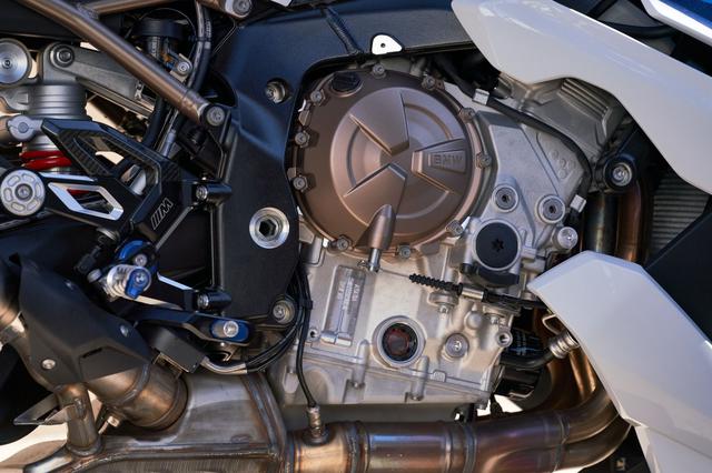 画像4: ベースモデルが最新スーパースポーツ「S1000RR」に。公道でのライディングに合わせて最適化