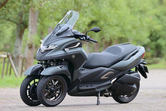 画像: YAMAHA TRICITY 300 総排気量:292cc エンジン形式:水冷4ストSOHC4バルブ単気筒 シート高:795mm 車両重量:237kg 発売日:2020年9月30日 メーカー希望小売価格:95万7000円(消費税10%込)