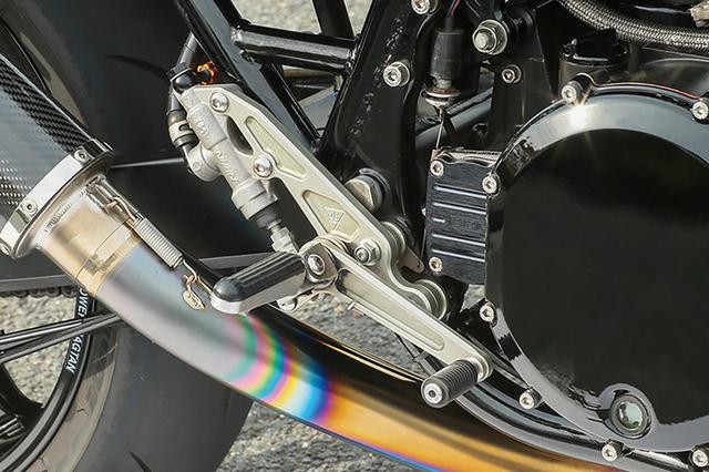 画像: アメリカンドリームZ1(カワサキZ1)ハードパーツもボディのカラーに合わせて色づけ【Heritage&Legends】