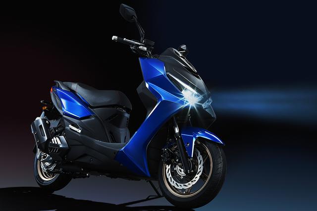 画像3: フラッグシップモデル「AK550」譲りのスイングアーム構造も採用
