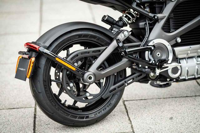 画像2: スポーツバイク顔負けの本格メカニズム