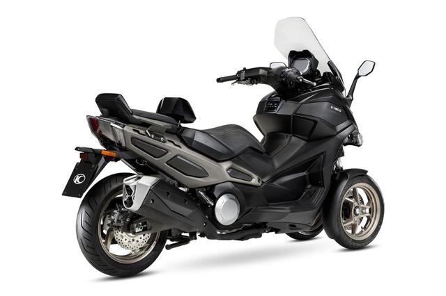 画像2: キムコが初の三輪スクーター「CV3」を正式発表! 排気量は550cc、ロングツーリングも快適に楽しめる最新装備が満載【2021速報】